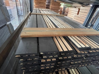 Ca. 42x Grenen Acoustic Design Profiel Zwart, 22x142mm, lengte 420cm